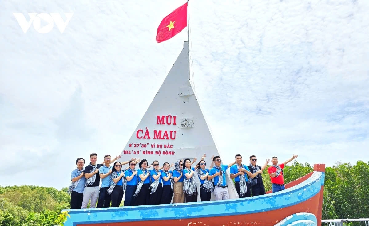 Discovering the beauty of Ca Mau Cape-the southernmost point of Vietnam